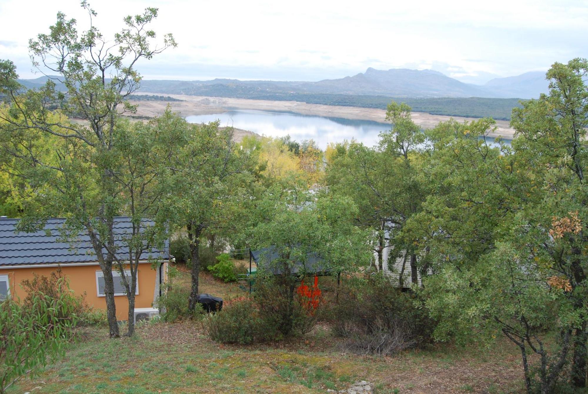 Camping de Cervera de Buitrago Exterior foto